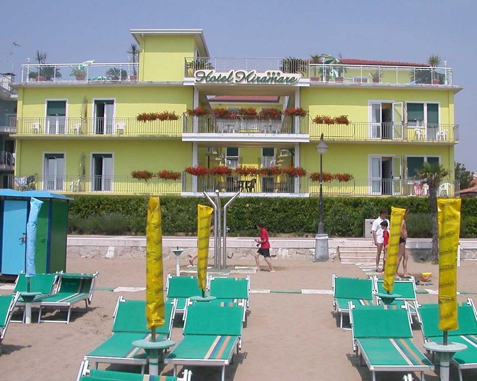 Hotel Miramare カオルレ エクステリア 写真